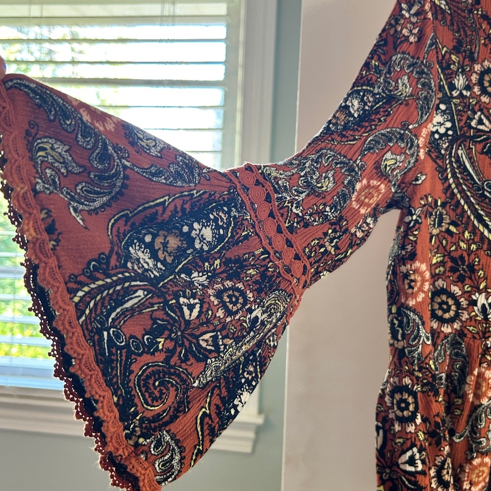 Altar’d State Floral Bohemian style top - M - Picture 2 of 5